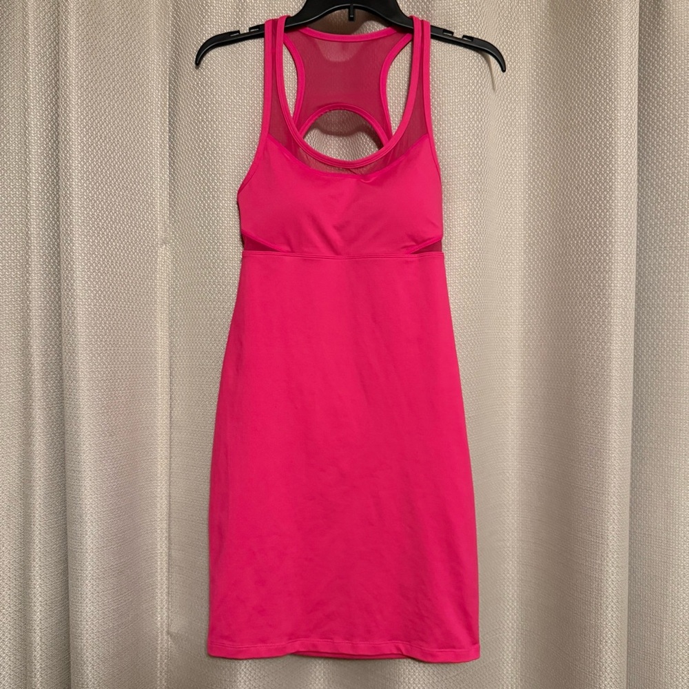Fabletics Tropez Dress Pink Size Small - all way stretch.  Lightweight knit